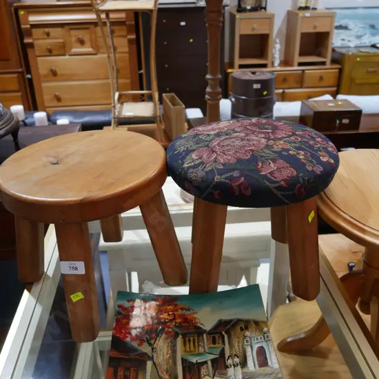 2 stools and picture plate