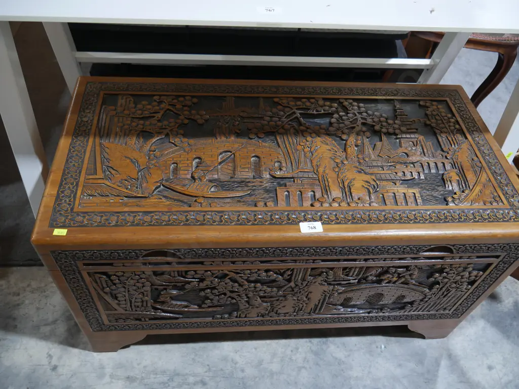 Camphor chest Image 1++