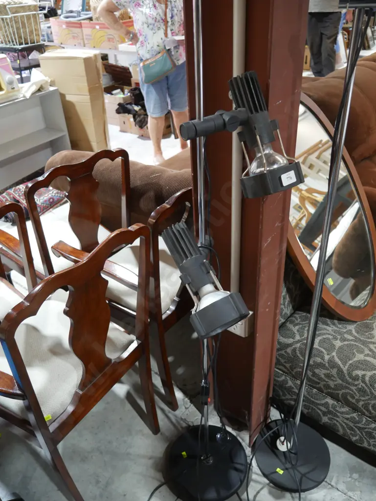 Floor lamp Image 1++