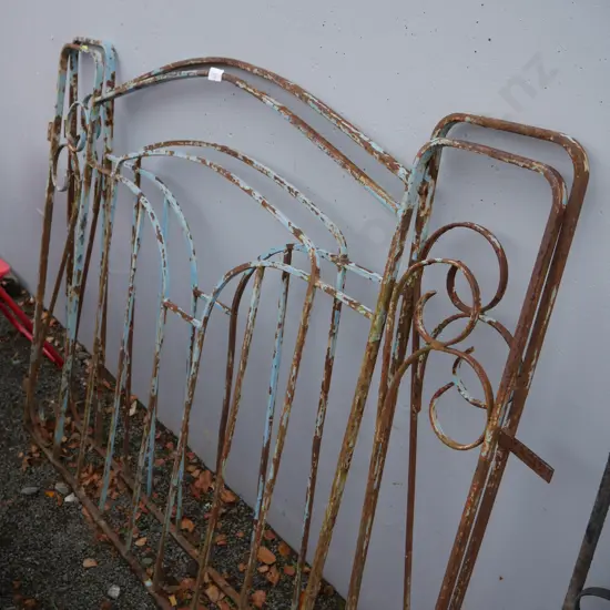 Cast iron gates