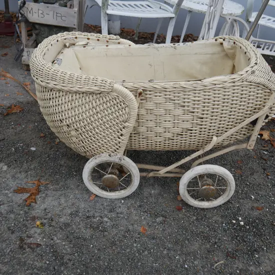 Doll pram