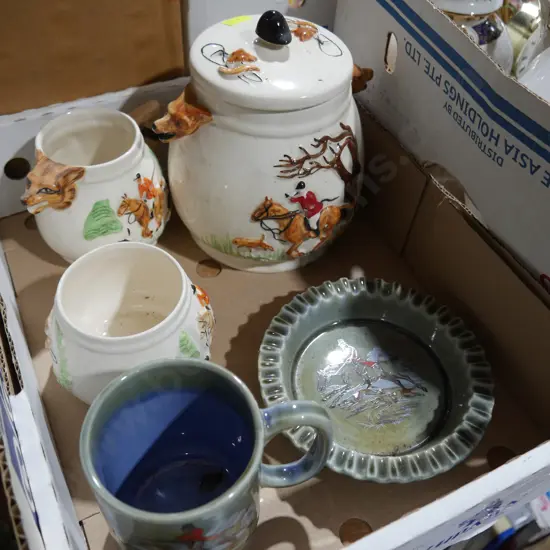 Hunting scene china, 2 pieces Irish Porcelain