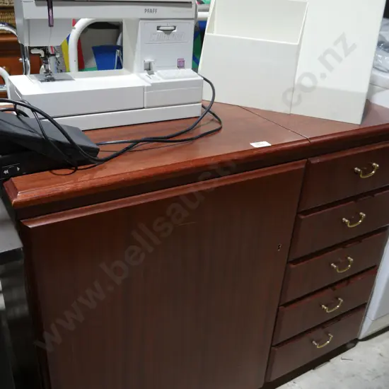 Sewing cabinet and Pfaff sewing machine