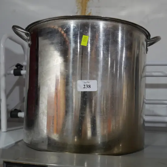 Stock pot