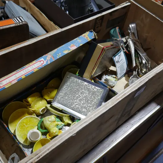 Mini tea set, trinket boxes etc