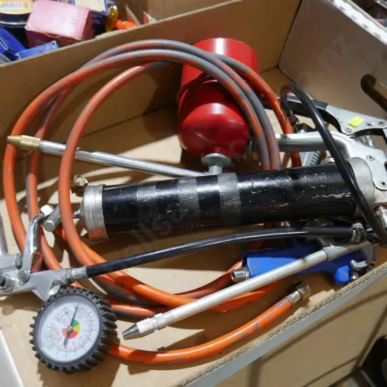 Grease gun, air tools