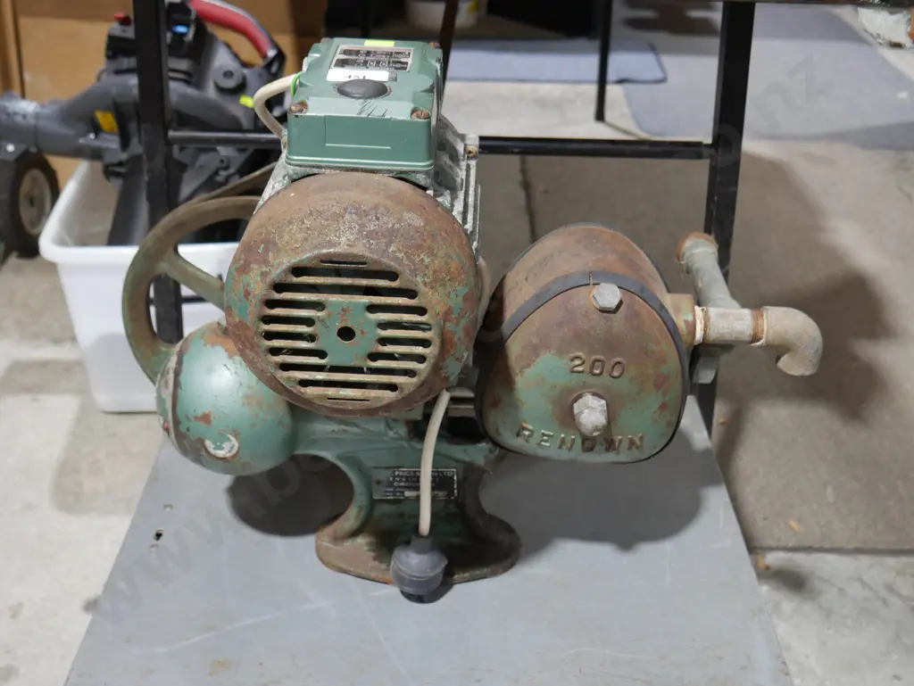 Water pump Image 1++