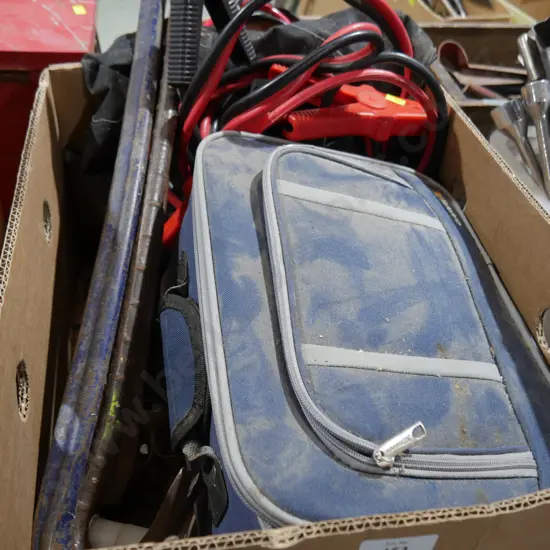 Crow bars jumper leads