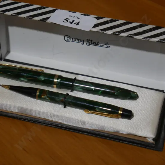 Boxed Conway Stewart fountain pen set
