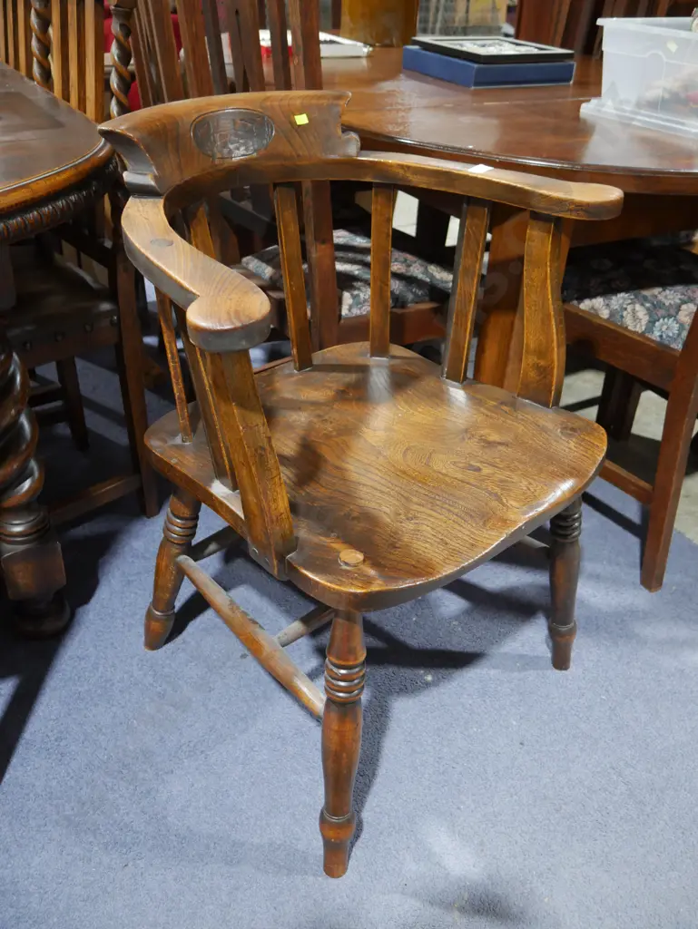 Captains chair Image 1++