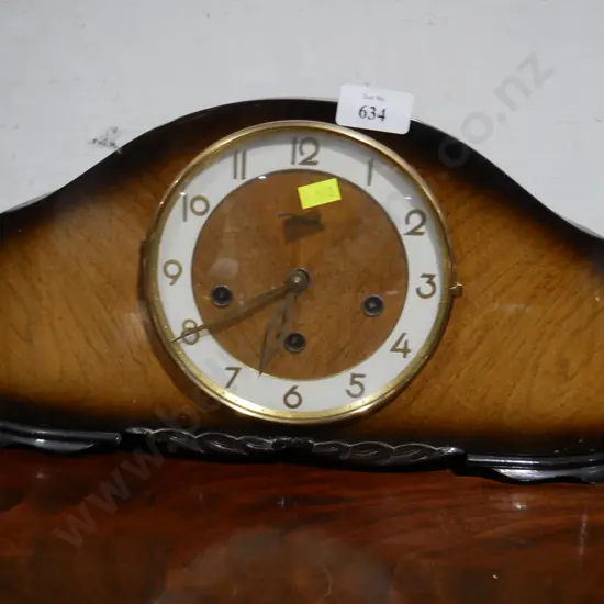 Mantle clock