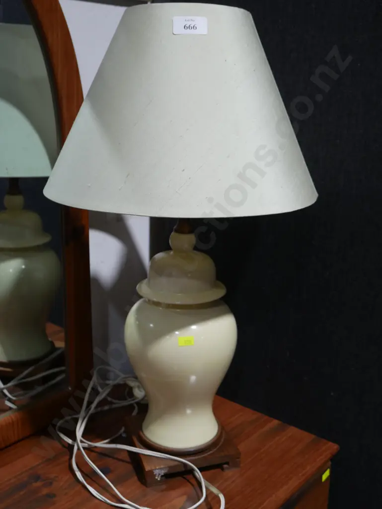 Table lamp Image 1++