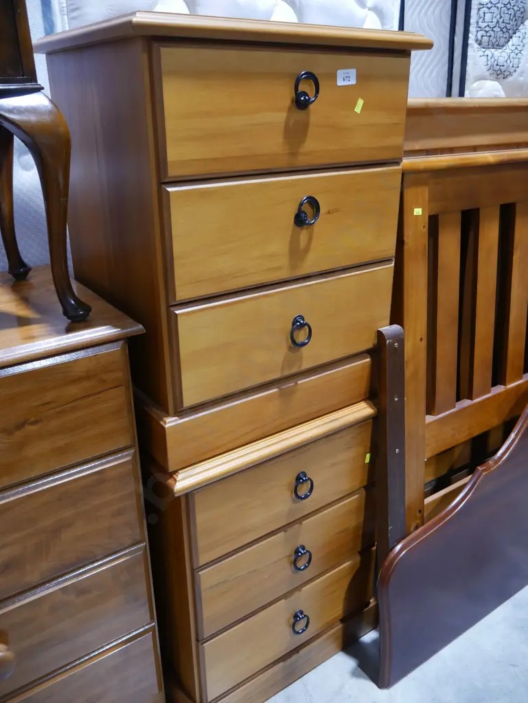 Pair of bedside drawers Image 1++