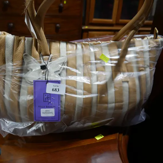 Kely Brown leather handbag