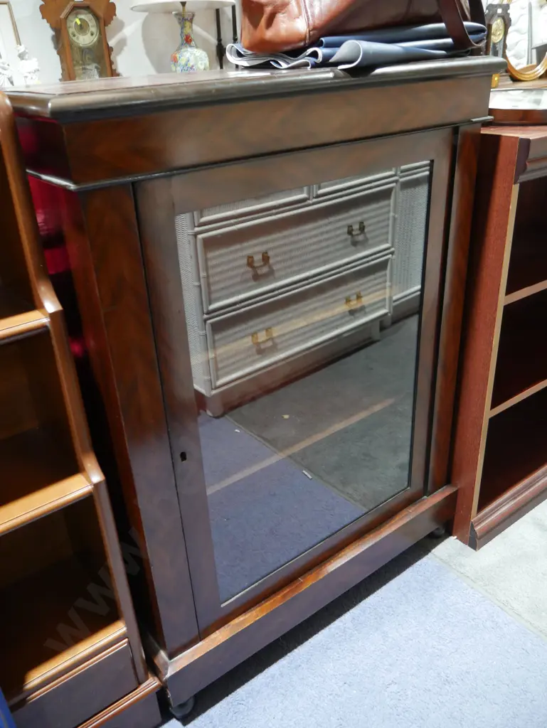 Victorian china cabinet Image 1++