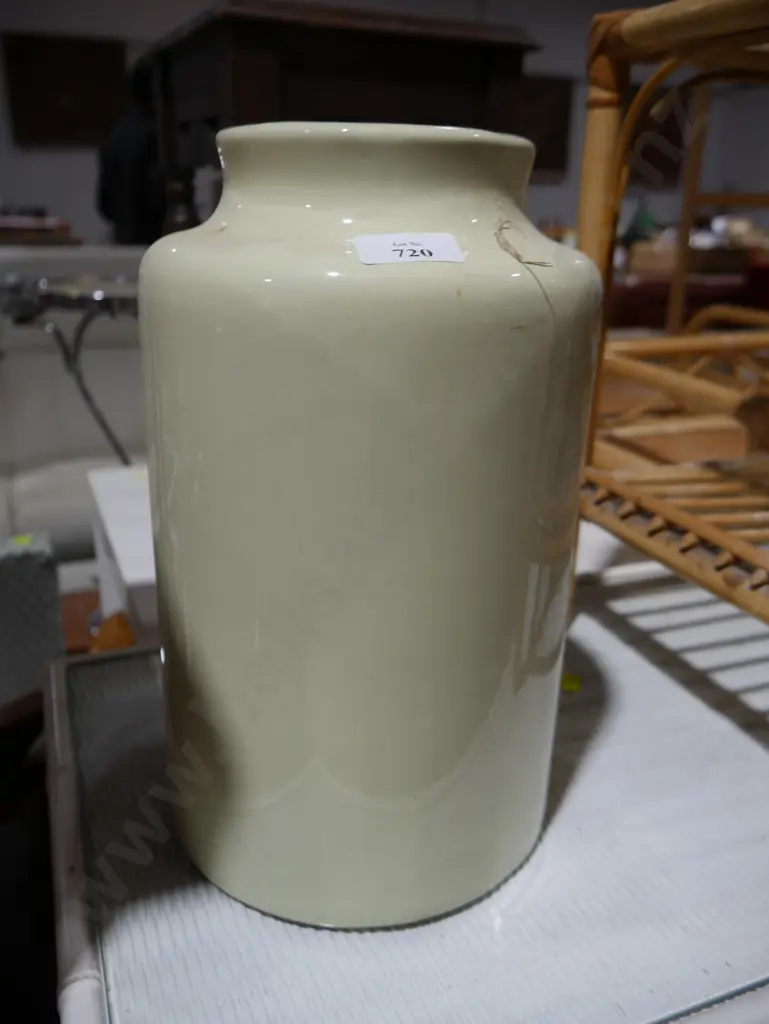 Benhar yellow stone jar Image 1++