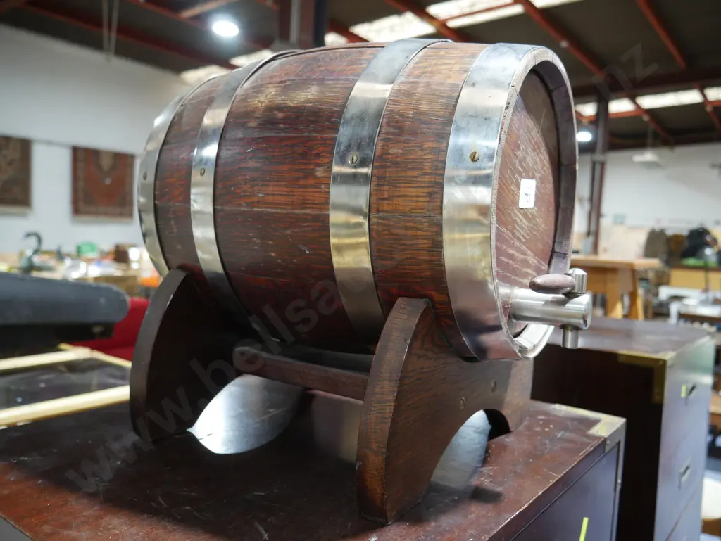 Wooden barrel Image 1++