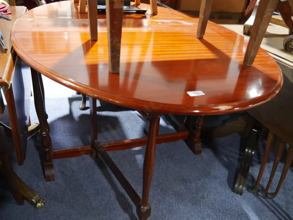 Gate leg dining table Image 1++