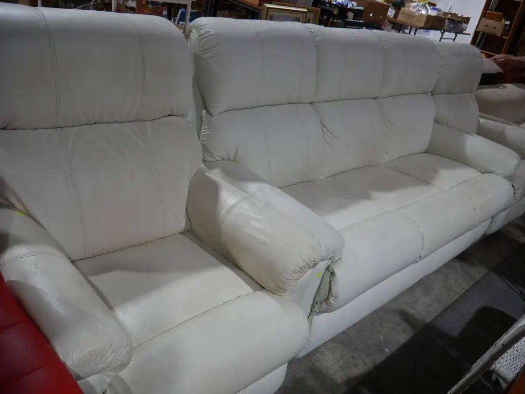 3 piece lounge suite, white leather Image 1++