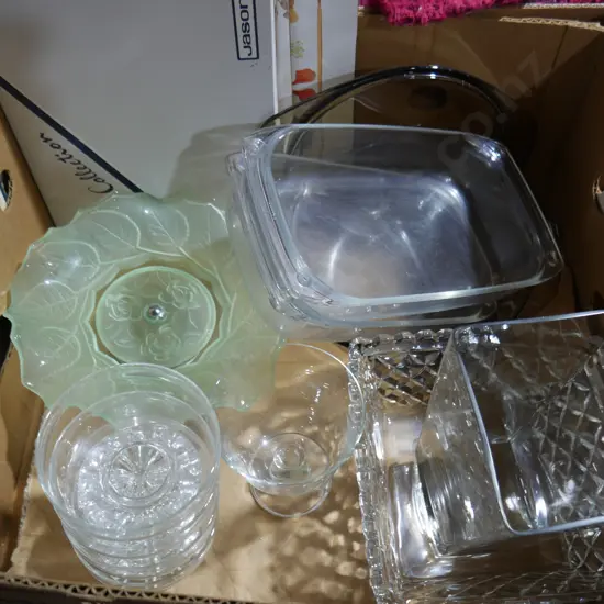 Glassware, placemats