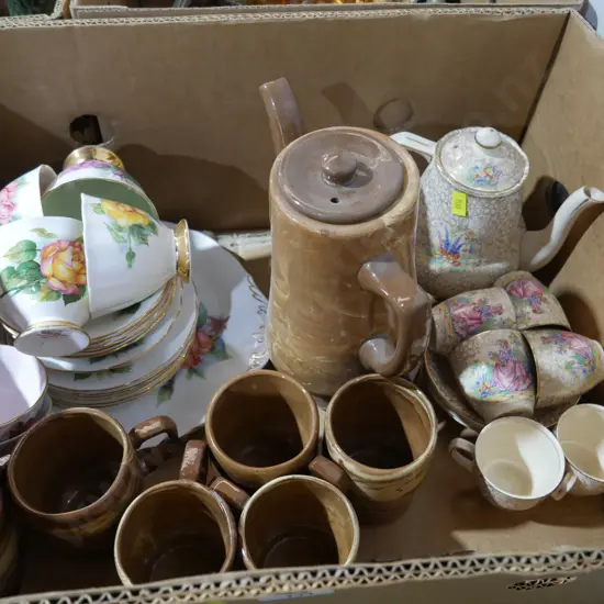 Te Rona pottery, china