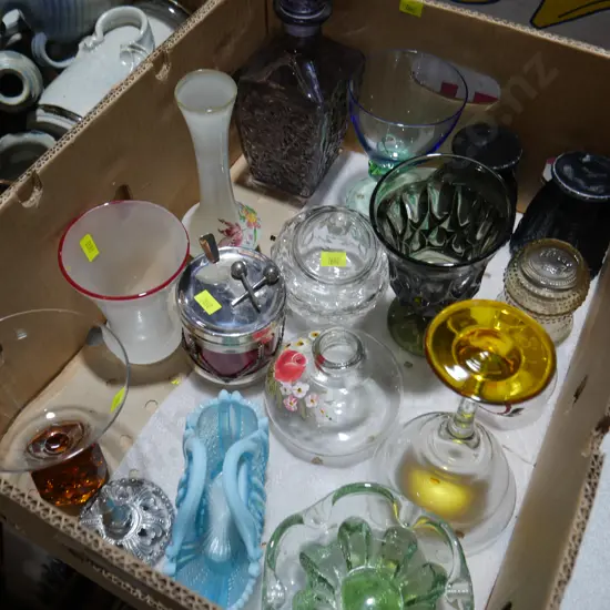 Box of glassware