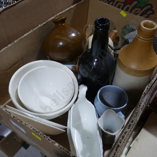 Crown Lynn mixing bowls, etc