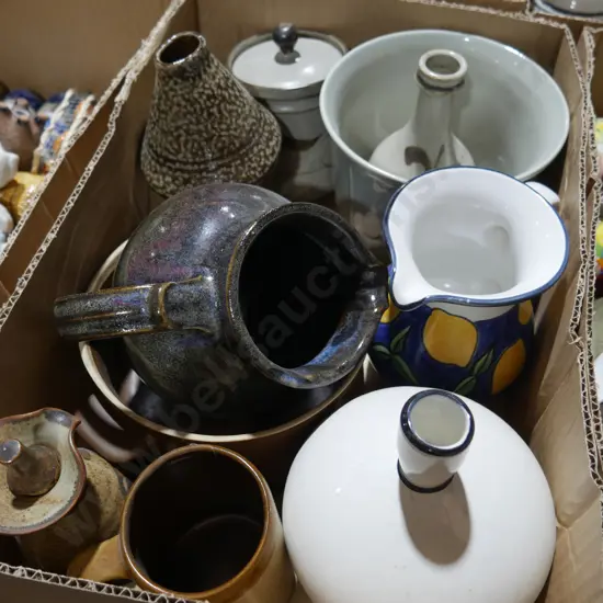 Assorted pottery