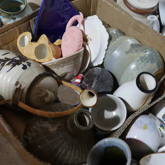 Assorted pottery