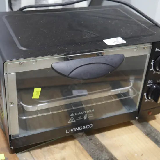 Living & Co bench top oven