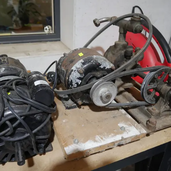 2 electric motors, water pump