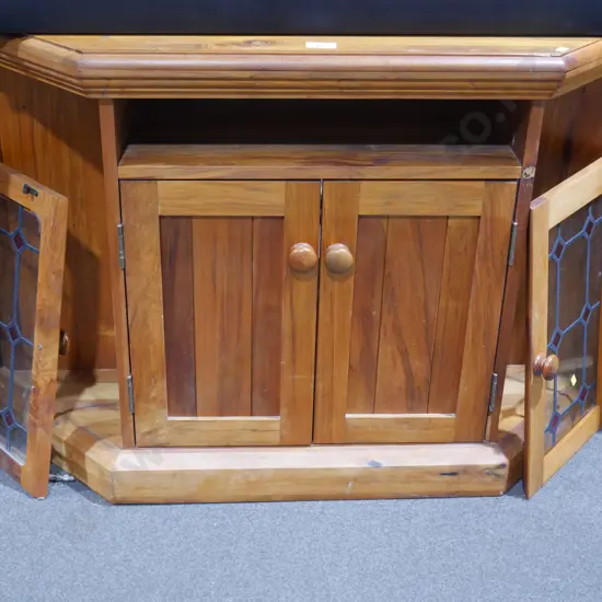 Tv cabinet
