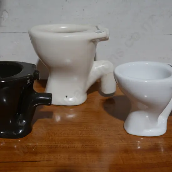 3 sample McSkimming toilets