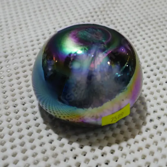 Glass paperweight