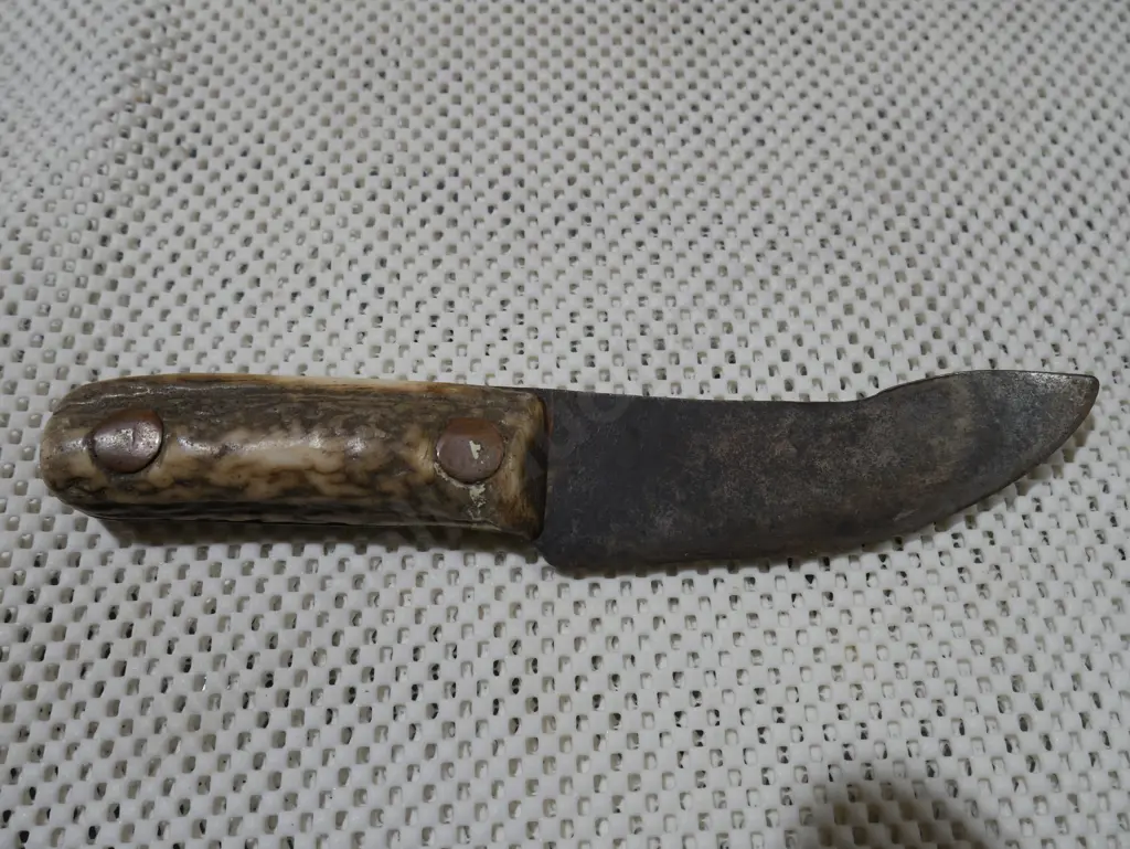 Hunting knife Image 1++