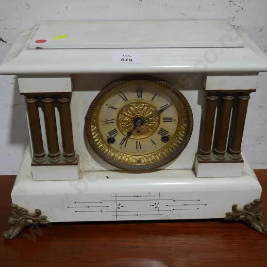 Vintage mantle clock
