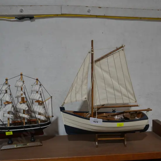 2 model sailing ships