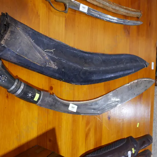 Kukri knife and sheath