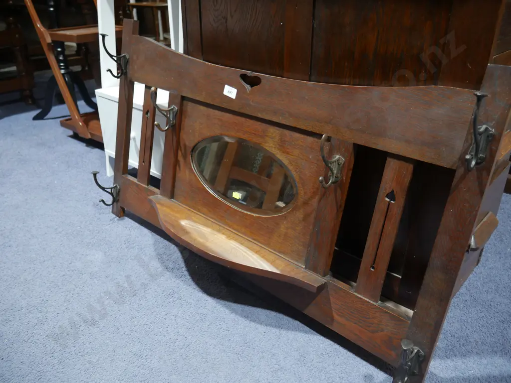 Wall mounted coat rack Image 1++