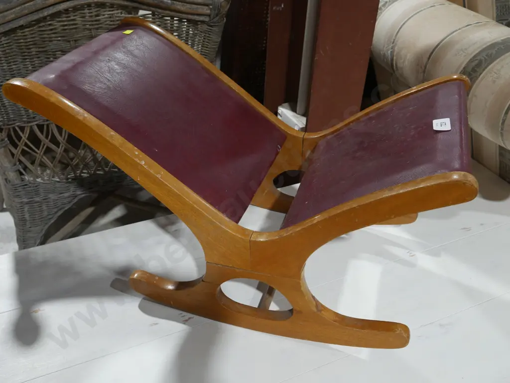 Gout stool Image 1++