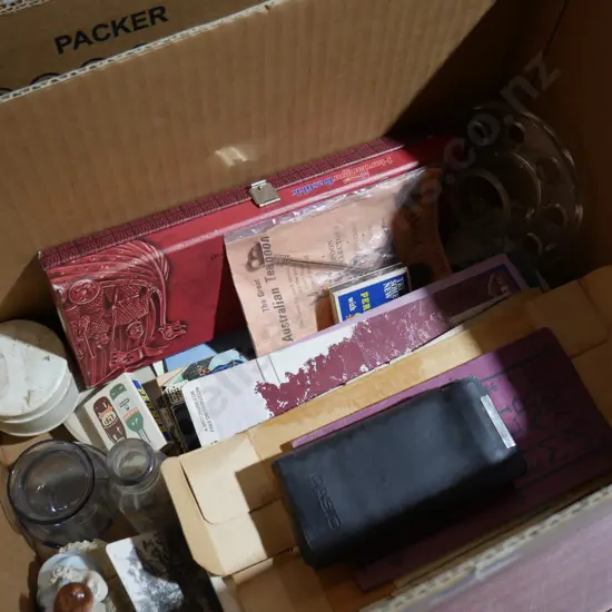 Assorted collectables