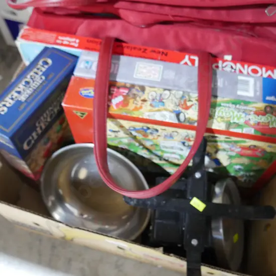 Kitchen scales, games, bag