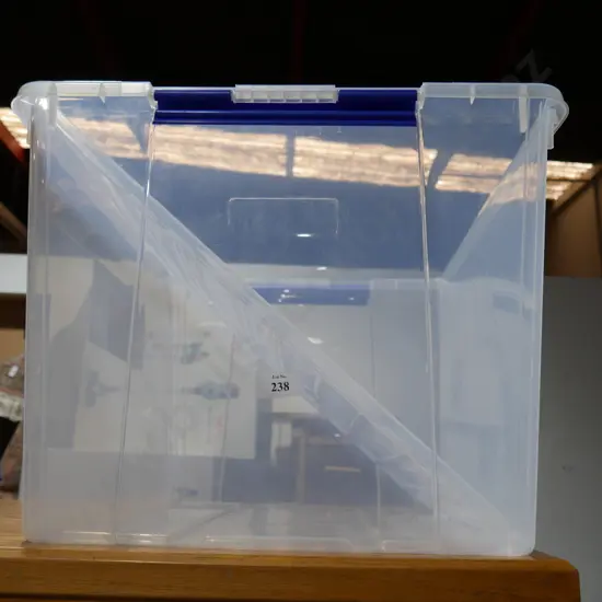 Sistema storage container