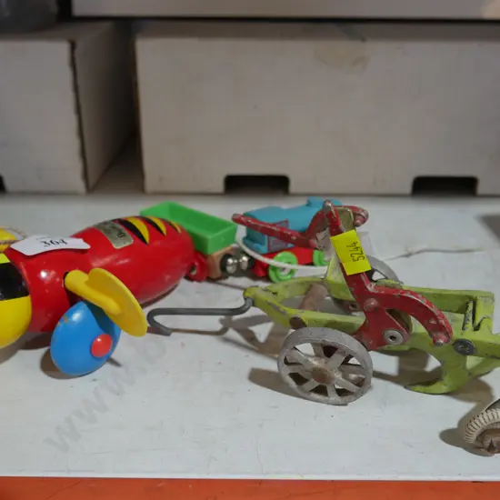 Buzz bee , fun ho plough