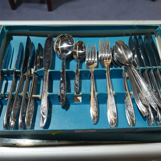 Canteen of cutlery