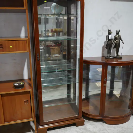 Display cabinet