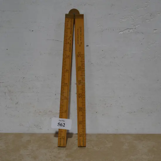 Box wood 3 foot folding rule