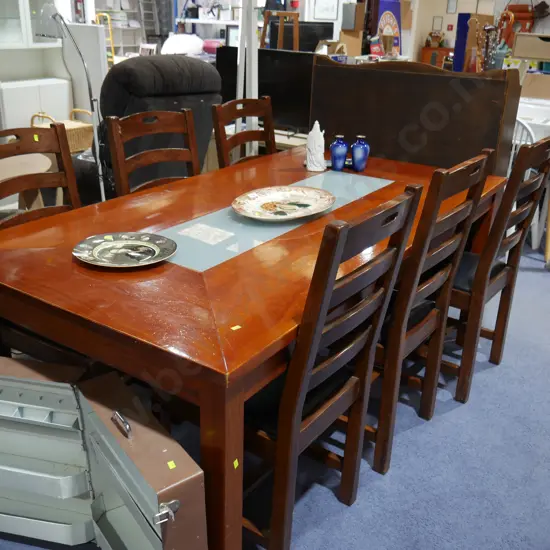 Dining table & 6 chairs