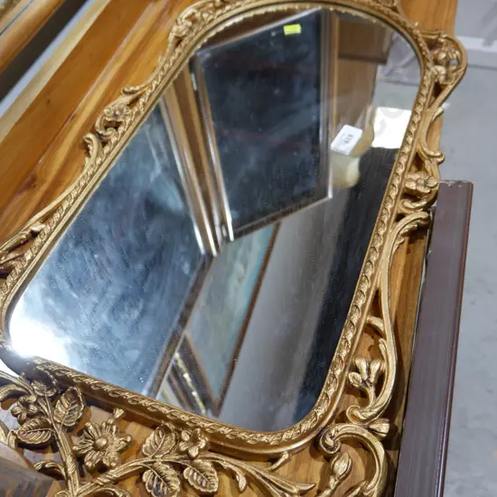 Gilt frame mirror