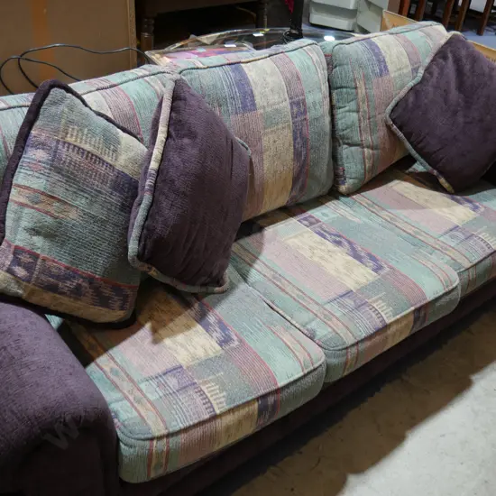 Divan 3 seater settee